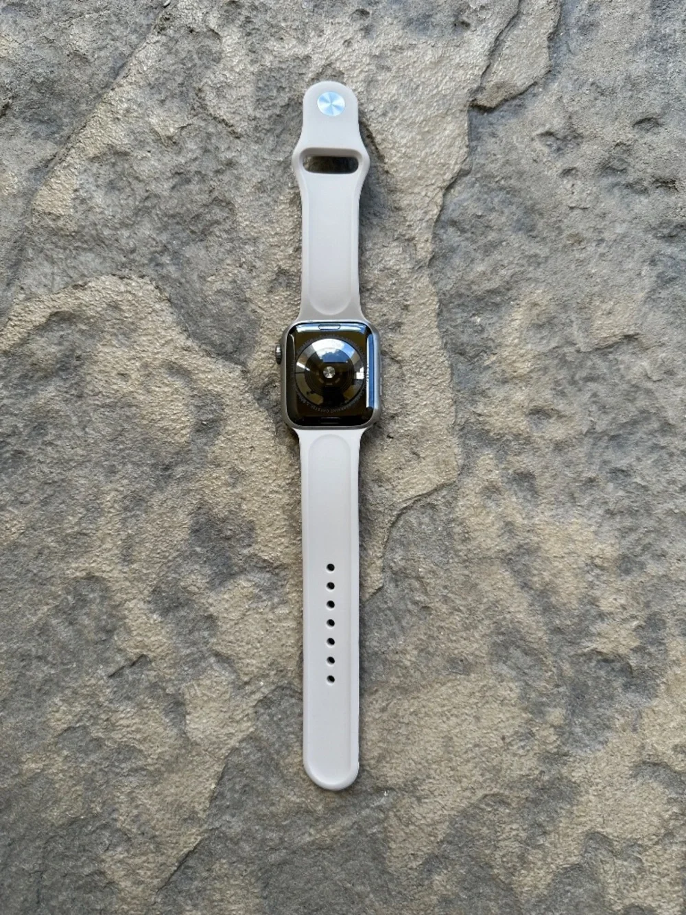 Titanium Apple Watch Series 5 Edition 44mm (GPS + Cellular), Unlocked